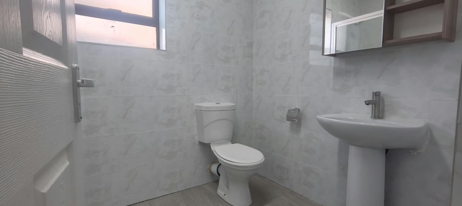 To Let 1 Bedroom Property for Rent in Newton Park Eastern Cape